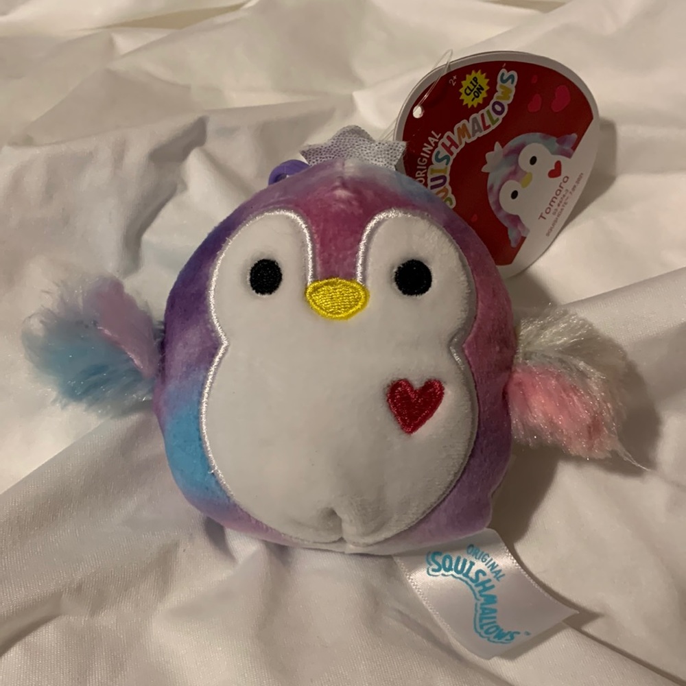NWT Squishmallows 2022 Valentines Penguin Tomara Keychain